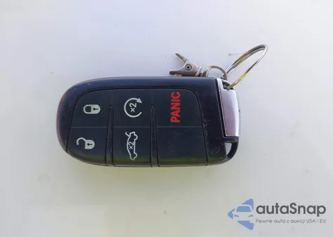 2018 Chrysler 300 Limited z USA, uszkodzony, nr VIN 2C3CCAEG6JH142712